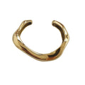 Brazalete dorado ondulado